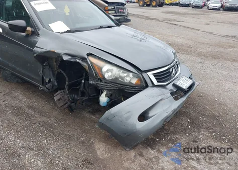 2010 Honda Accord 3.5 Ex-L z USA, uszkodzony, nr VIN 1HGCP3F80AA016445